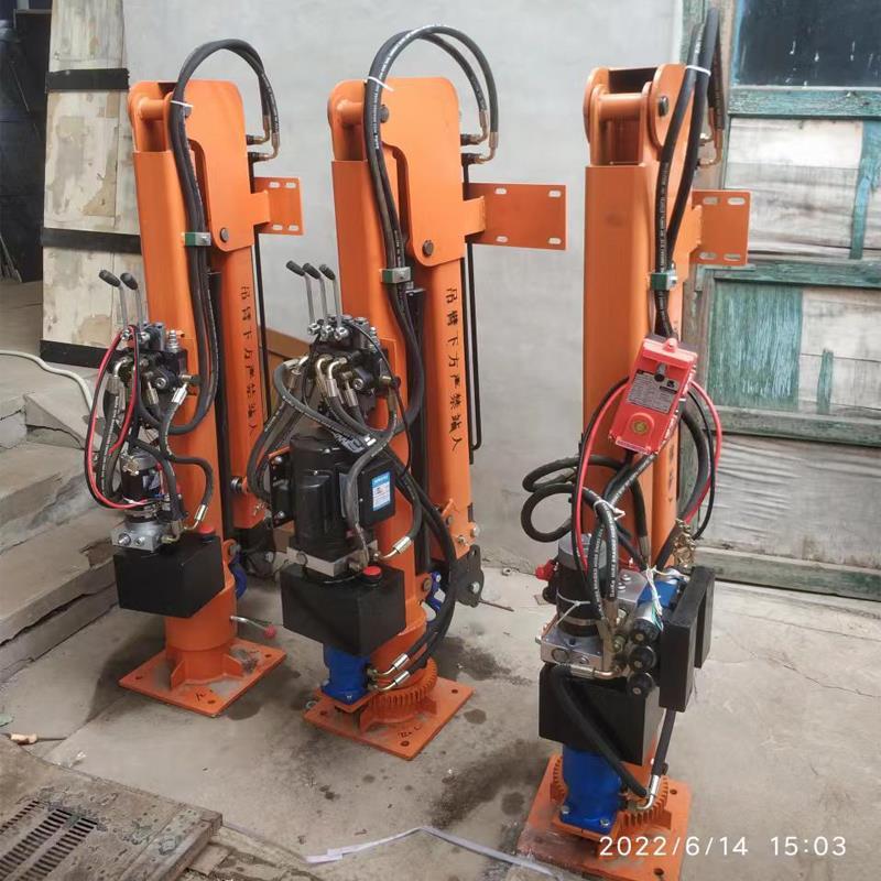 狮子乡重汽蓝牌随车吊 3.2吨 国六动力强 液压驱动 农用自卸起重机